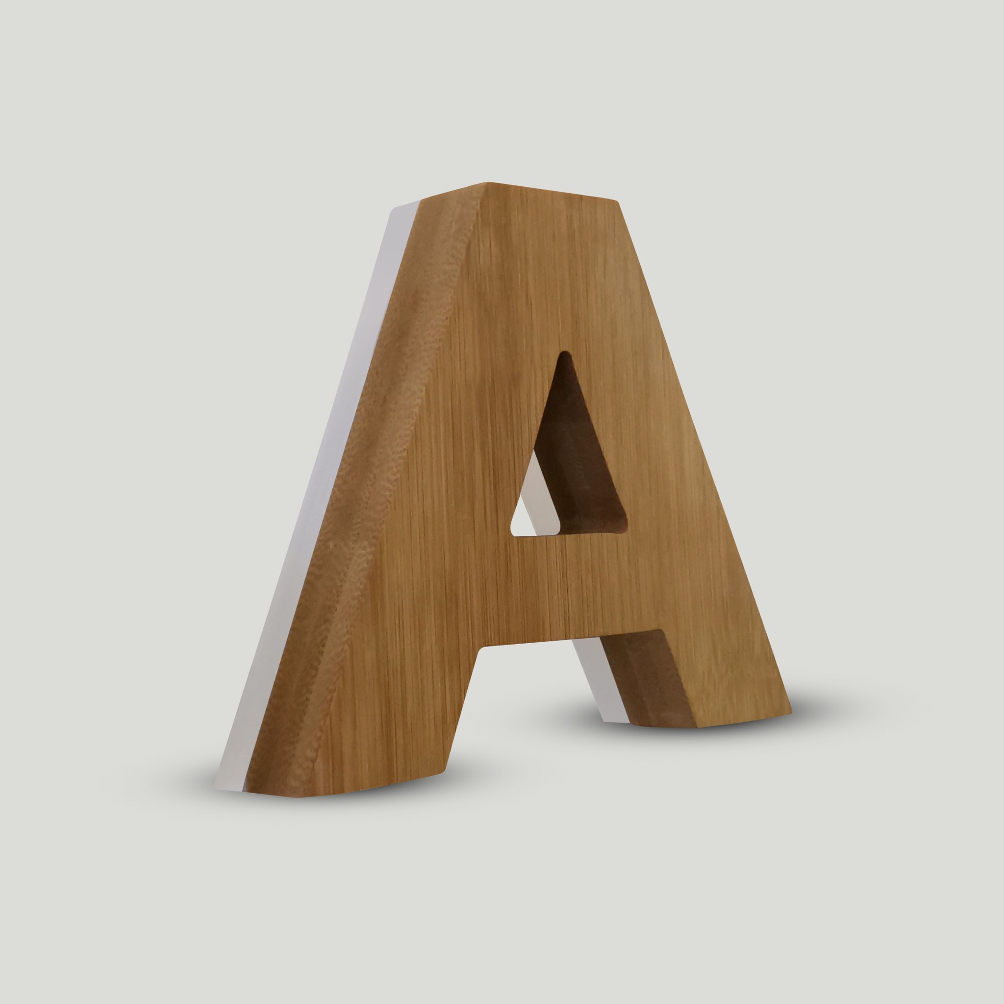 Immagine di Lettere Scatolate Frontale in Legno con base di metacrilato retroilluminata CB0116YM