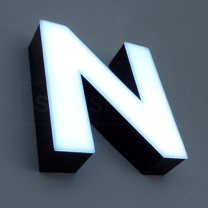 Imagem de Channel Letters Side steel and front in methacrylate Z0012YB-3