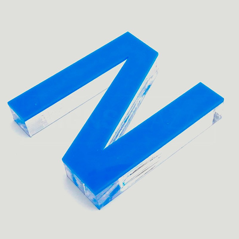 Afbeelding van Channel Letters Side transparent methacrylate with color methacrylate front 2020M